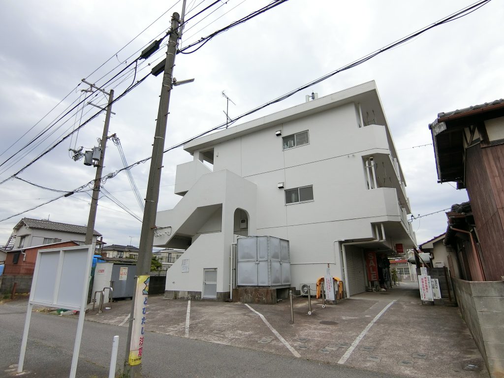 apartment 三木市志染町広野1丁目45 Googleマップで確認する